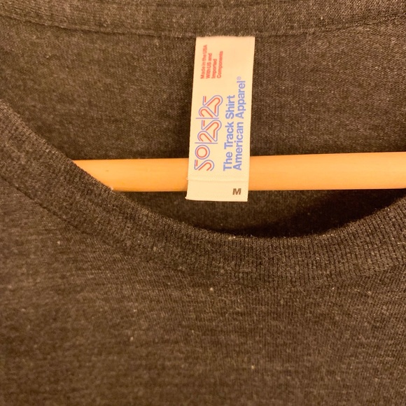 CUTE PRINTED MEN’S T-SHIRT ALMOST NEW BARELY WORN. - Picture 3 of 3